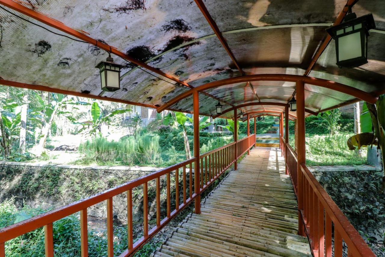 Balkondes Kenalan Otel Magelang Dış mekan fotoğraf